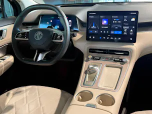 MG S6 EV 77kWh Luxury AWD