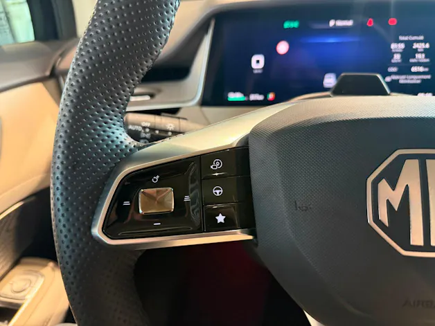 MG S6 EV 77kWh Luxury AWD