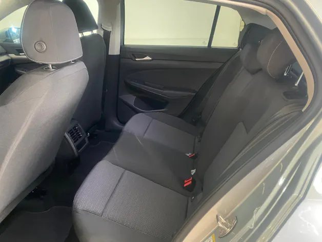 VW Golf 1.5 TSI Basis