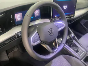 VW Golf 1.5 TSI Basis