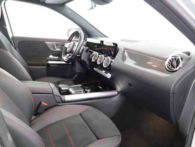 Mercedes-Benz GLA 200 4M AMG Line 8G-D