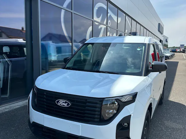 FORD Transit Courier dcab. van 1.0 Trend/125CV/Aut.