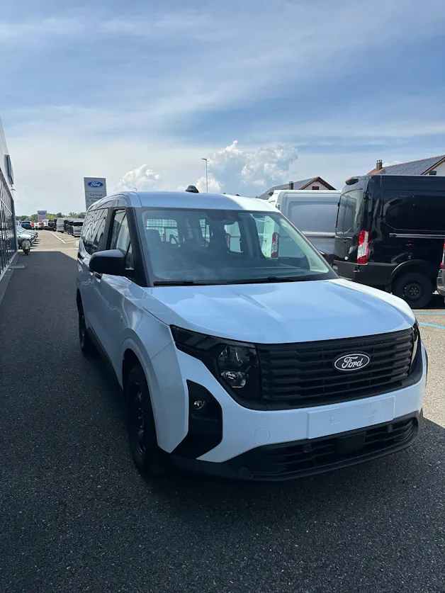 FORD Transit Courier dcab. van 1.0 Trend/125CV/Aut.
