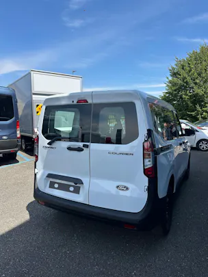 FORD Transit Courier dcab. van 1.0 Trend/125CV/Aut.