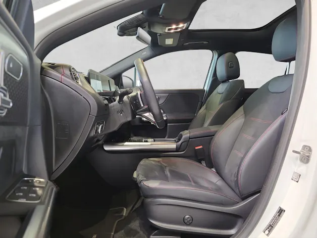 Mercedes-Benz EQA 350 66,5 kWh 4Matic Swiss Star