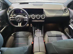 Mercedes-Benz EQA 350 66,5 kWh 4Matic Swiss Star
