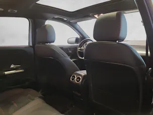 Mercedes-Benz EQA 350 66,5 kWh 4Matic Swiss Star