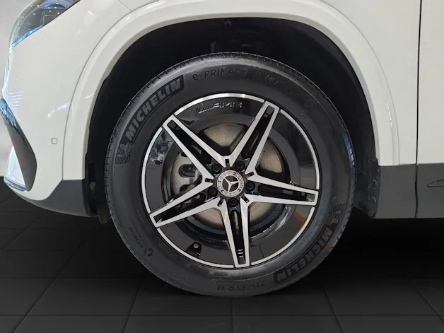 Mercedes-Benz EQA 350 66,5 kWh 4Matic Swiss Star