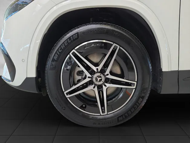 Mercedes-Benz EQA 350 66,5 kWh 4Matic Swiss Star