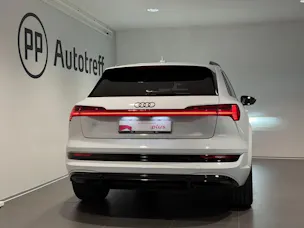 Audi e-tron S quattro