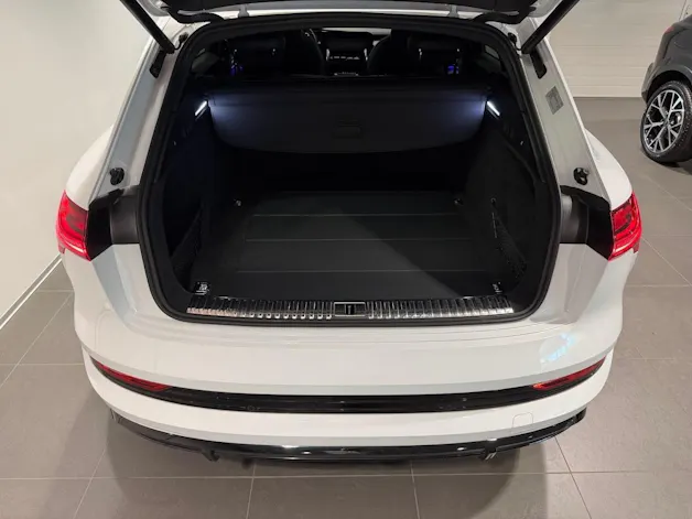 Audi e-tron S quattro