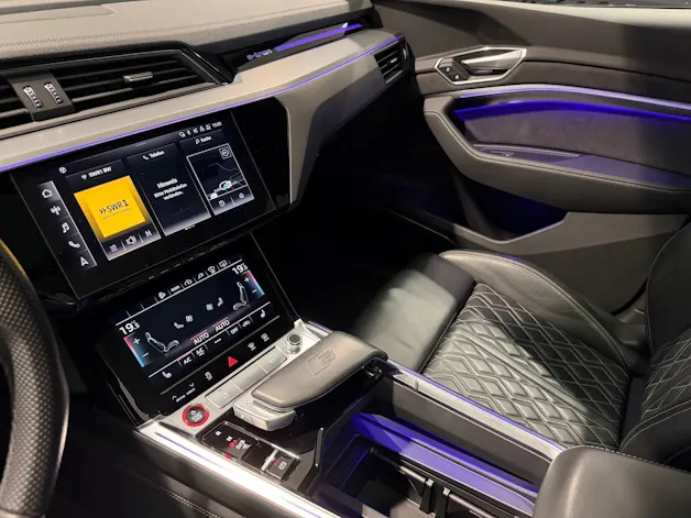 Audi e-tron S quattro