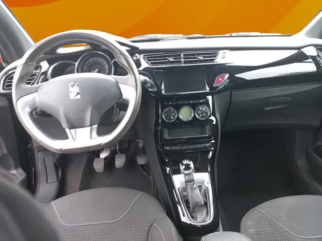 DS Automobiles AUTOMOBILES DS 3 1.2 PureTech SO Chic