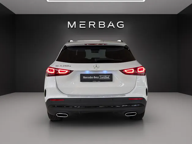 Mercedes-Benz GLA 250e AMG Line 8G-DCT