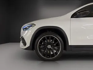 Mercedes-Benz GLA 250e AMG Line 8G-DCT