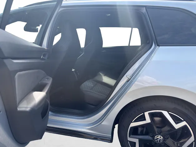 VW Golf Variant 2.0 TSI R-Line DSG 4 Motion