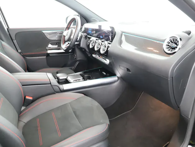 Mercedes-Benz GLA 250 AMG Line 4Matic