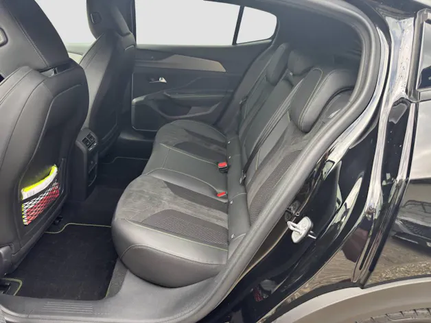 Peugeot 408 1.6 PHEV 180 GT