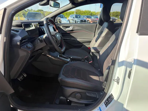Ford Puma 1.0 EcoB Hybrid 155 ST-Line X **White Edition**