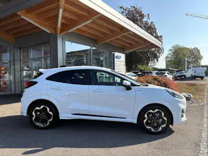 Ford Puma 1.0 EcoB Hybrid 155 ST-Line X **White Edition**