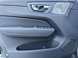 Volvo XC60 2.0 T8 TE Ultra Dark eAWD
