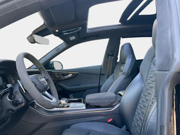 AUDI RSQ8 performance quattro