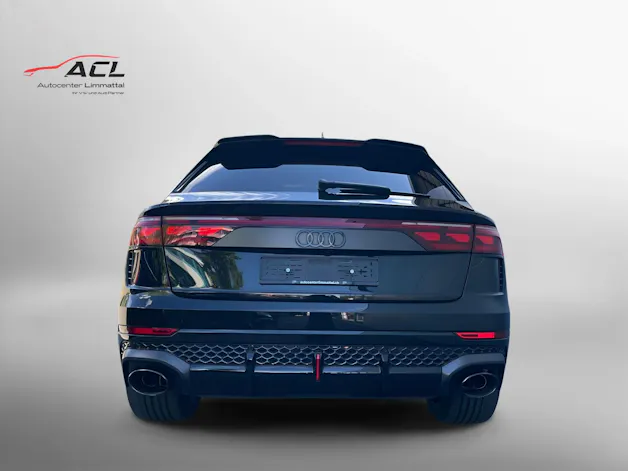 AUDI RSQ8 performance quattro