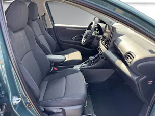 Toyota Yaris 1.5 VVT-i HSD Trend