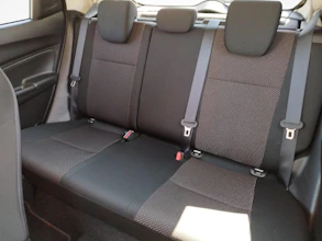 https://vehicle.imgix.net/4398793/d9ca3538-d8fd-4a9d-843a-7fd603df57bb.jpg