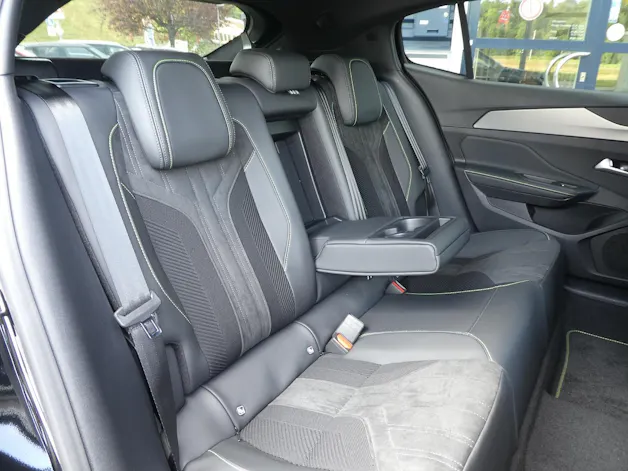 Peugeot 408 e-GT Exclusive