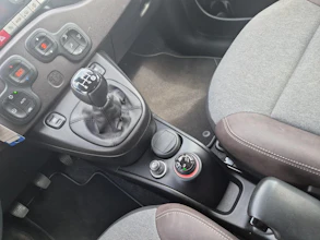 https://vehicle.imgix.net/4398816/16d4193d-07b3-4311-8ddf-55e2bfa801de.jpg