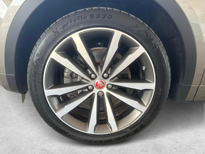 Fahrzeugbild JAGUAR E-PACE