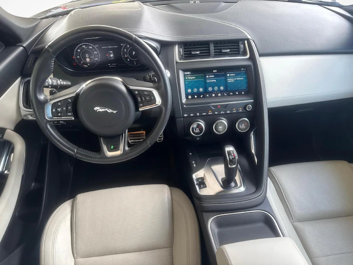 Fahrzeugbild JAGUAR E-PACE