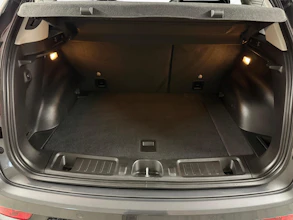 https://vehicle.imgix.net/4398845/1354c4c4-258b-44b6-a52e-5442e4c049f6.jpg