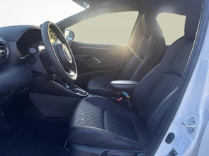 Fahrzeugbild TOYOTA Yaris 1.5 VVT-i HSD Premium