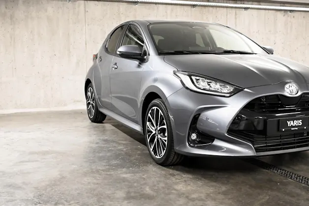 Toyota Yaris 1.5 VVT-i HSD Trend