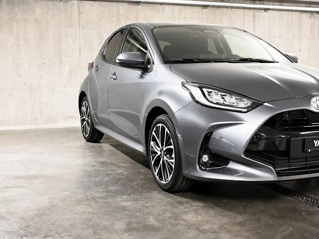 Toyota Yaris 1.5 VVT-i HSD Trend