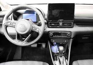 https://vehicle.imgix.net/4398892/945461f6-f245-43ef-ac2f-91346c97ea87.jpg