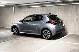 https://vehicle.imgix.net/4398892/a5a2a2c6-d869-443c-b76d-eccf1106105a.jpg