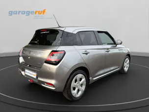 Suzuki Swift 1.2 Sakura Hybrid