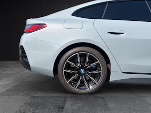 BMW i4 M50