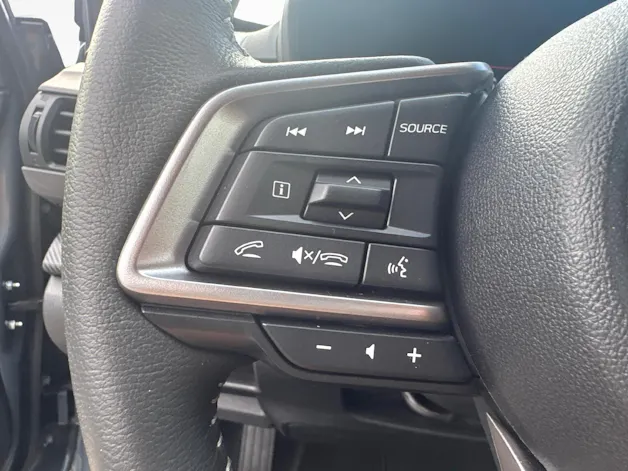 Subaru Crosstrek 2.0i e-Boxer Swiss Plus