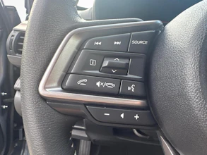 https://vehicle.imgix.net/4398935/39fb20a6-11e2-4f9c-8bd6-8ccc2c205992.jpg