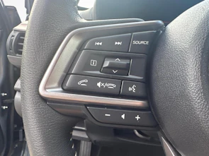 Fahrzeugbild SUBARU Crosstrek 2.0i e-Boxer Swiss Plus