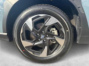 https://vehicle.imgix.net/4398935/812f698b-a939-4081-ba44-dfc57963320b.jpg