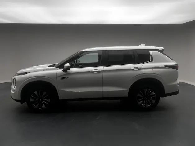 Mitsubishi Outlander 2.4 PHEV Invite 4x4