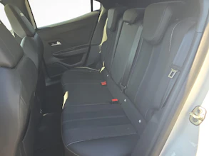 https://vehicle.imgix.net/4398939/dc4ef9df-a059-4997-b78c-67118fad1e0a.jpg
