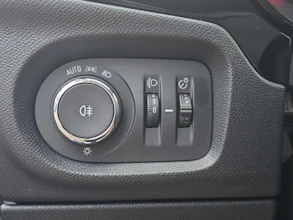 https://vehicle.imgix.net/4398941/46357221-2d43-4027-8029-6393369d5e5d.jpg