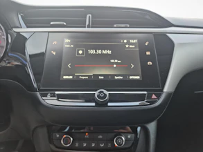 https://vehicle.imgix.net/4398941/b8b80227-6a2a-4e73-b776-e8041dab7303.jpg