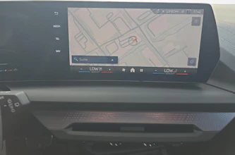 https://vehicle.imgix.net/4398947/2aff7c54-79e7-4df5-8ae4-955fd1f91c6c.jpg